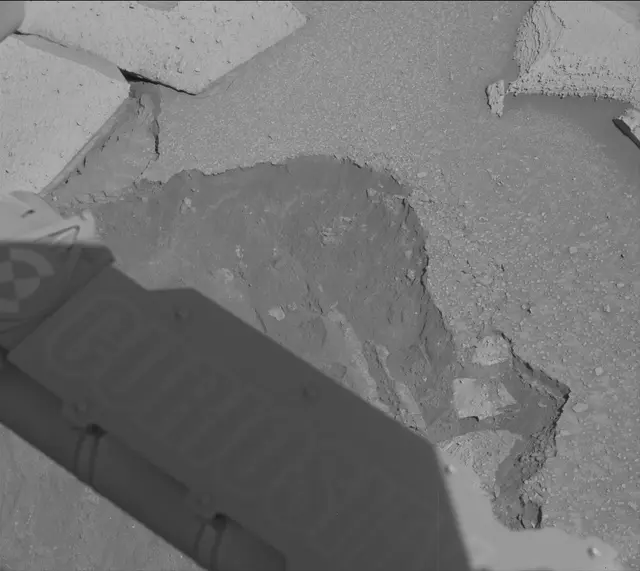 Sol 3849: Mast Camera (Mastcam)