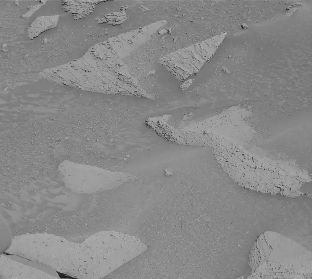 Sol 3849: Mast Camera (Mastcam)