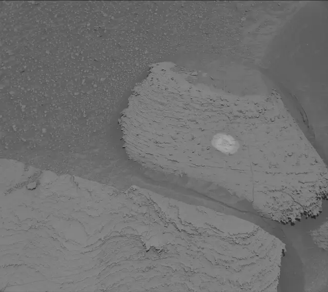 Sol 3851: Mast Camera (Mastcam)