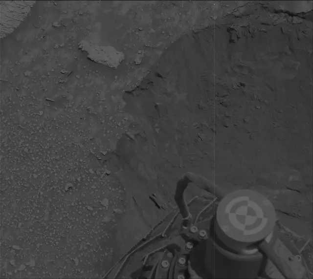 Sol 3851: Mast Camera (Mastcam)