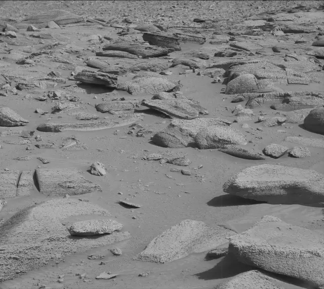 Sol 3851: Mast Camera (Mastcam)