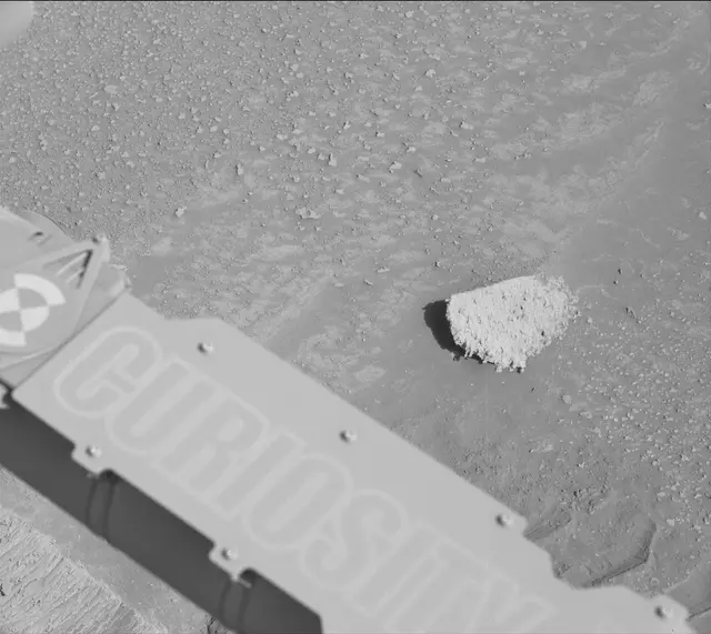 Sol 3851: Mast Camera (Mastcam)