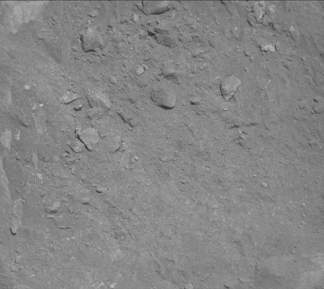 Sol 3851: Mast Camera (Mastcam)
