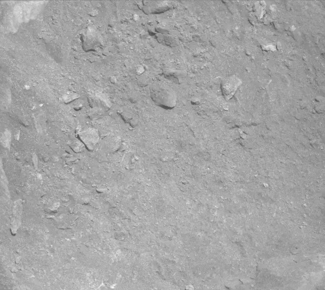 Sol 3851: Mast Camera (Mastcam)