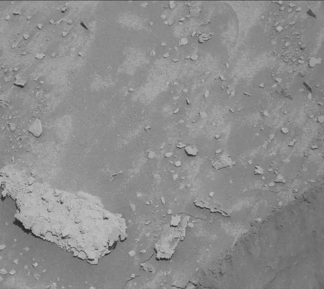 Sol 3851: Mast Camera (Mastcam)