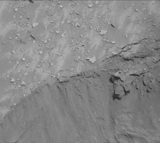 Sol 3851: Mast Camera (Mastcam)