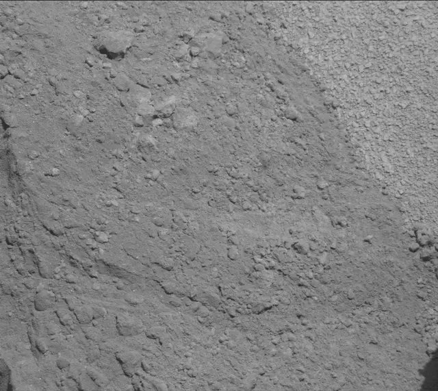 Sol 3851: Mast Camera (Mastcam)