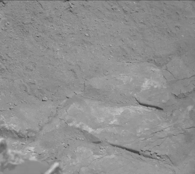 Sol 3851: Mast Camera (Mastcam)