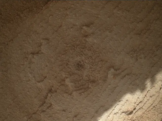 Sol 3851: Mars Hand Lens Imager (MAHLI)