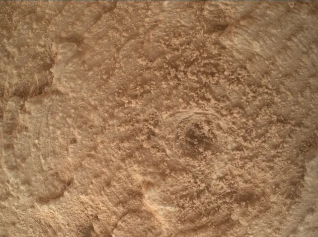 Sol 3851: Mars Hand Lens Imager (MAHLI)