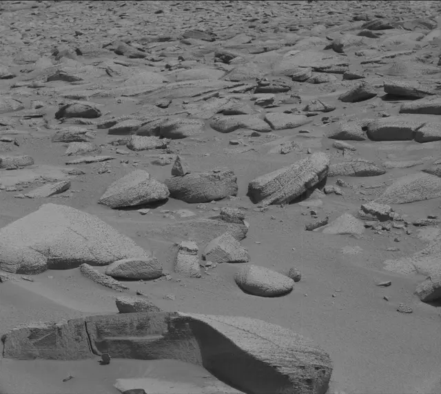 Sol 3853: Mast Camera (Mastcam)