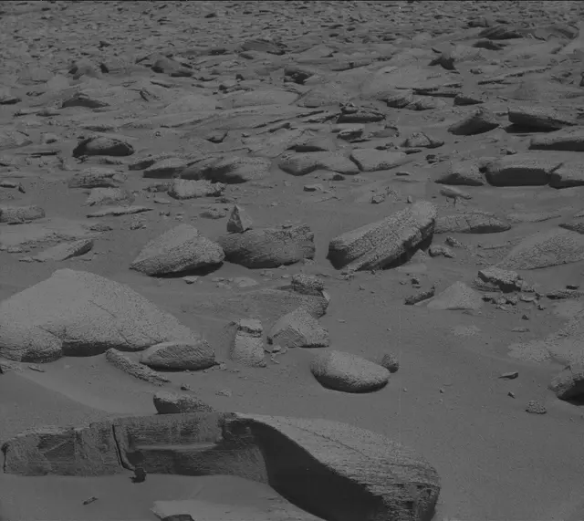 Sol 3853: Mast Camera (Mastcam)