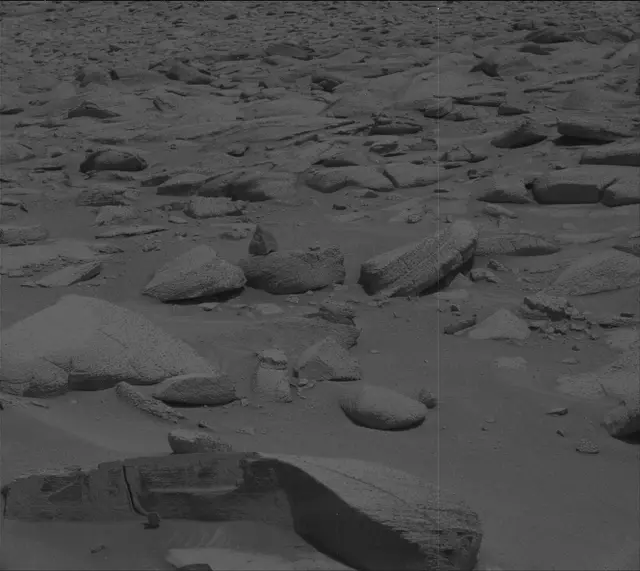 Sol 3853: Mast Camera (Mastcam)