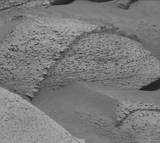 Sol 3853: Mast Camera (Mastcam)