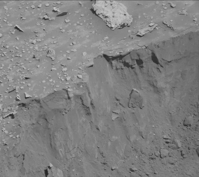 Sol 3853: Mast Camera (Mastcam)
