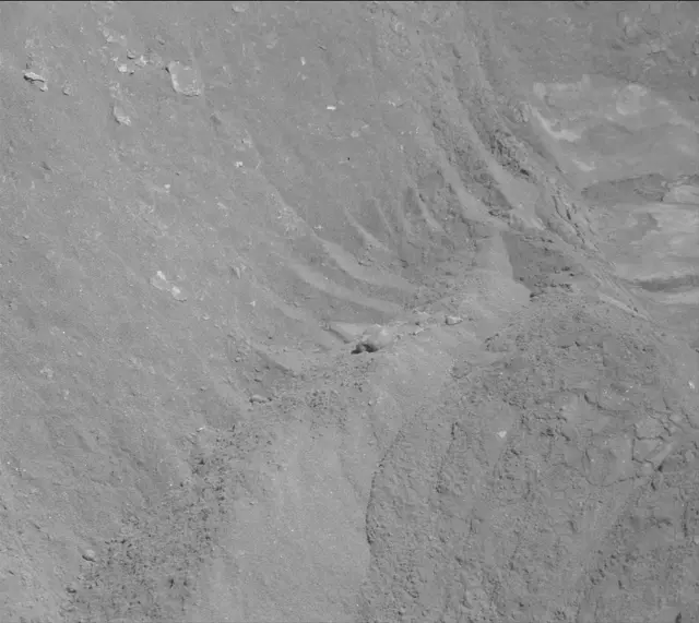Sol 3853: Mast Camera (Mastcam)