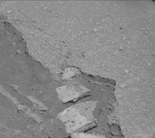 Sol 3853: Mast Camera (Mastcam)