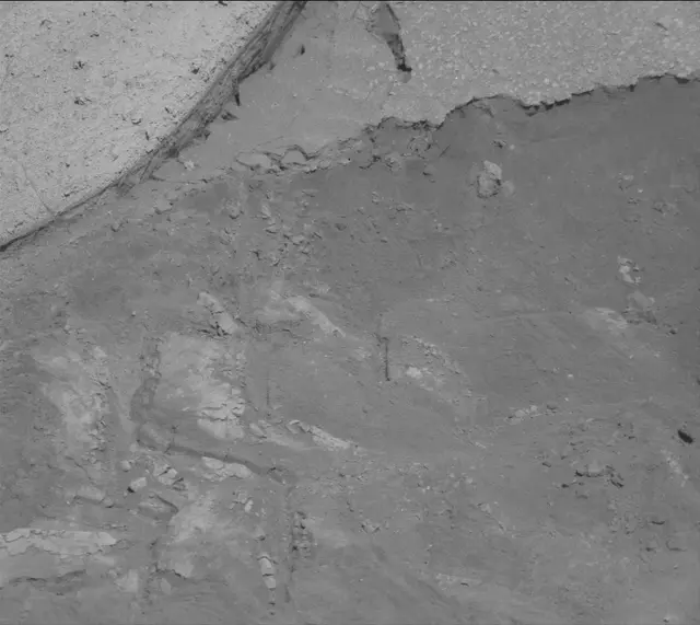 Sol 3853: Mast Camera (Mastcam)