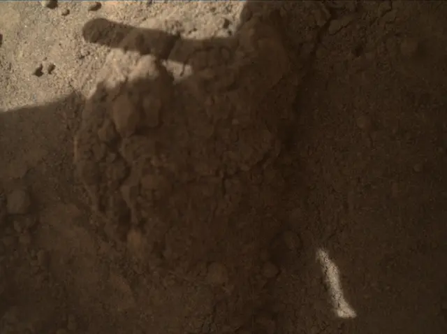 Sol 3853: Mars Hand Lens Imager (MAHLI)