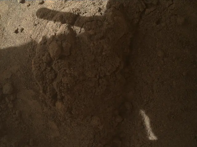 Sol 3853: Mars Hand Lens Imager (MAHLI)