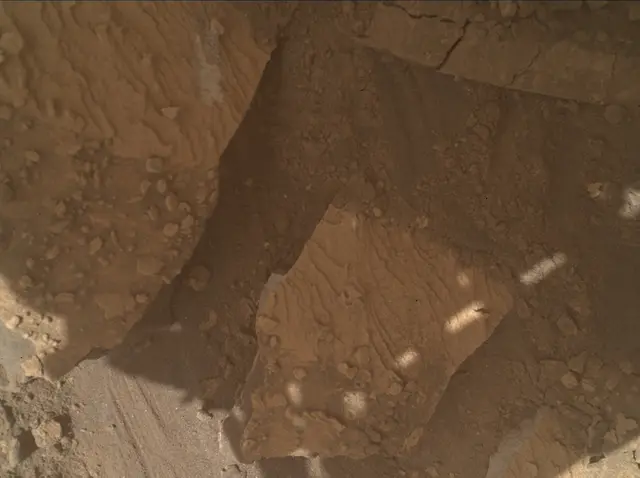 Sol 3853: Mars Hand Lens Imager (MAHLI)