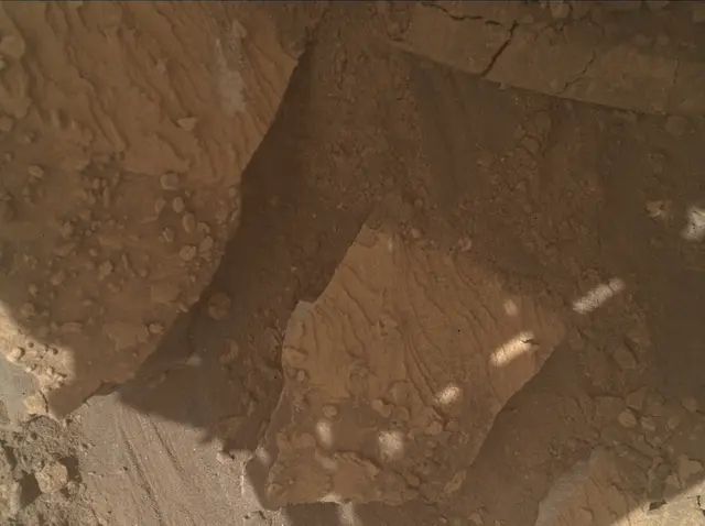 Sol 3853: Mars Hand Lens Imager (MAHLI)