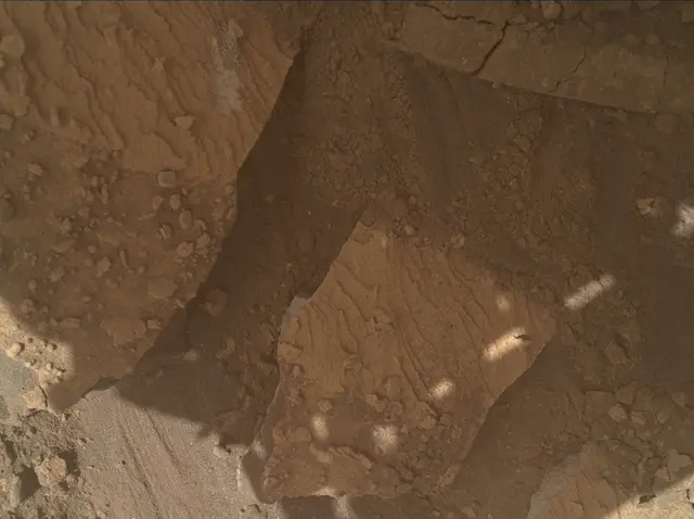 Sol 3853: Mars Hand Lens Imager (MAHLI)