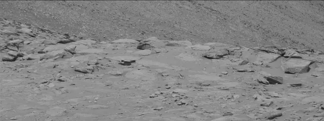 Sol 3855: Mast Camera (Mastcam)