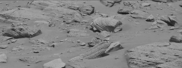 Sol 3855: Mast Camera (Mastcam)