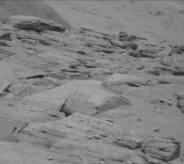 Sol 3855: Mast Camera (Mastcam)