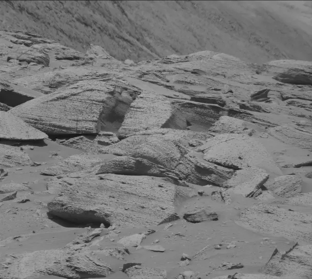 Sol 3855: Mast Camera (Mastcam)