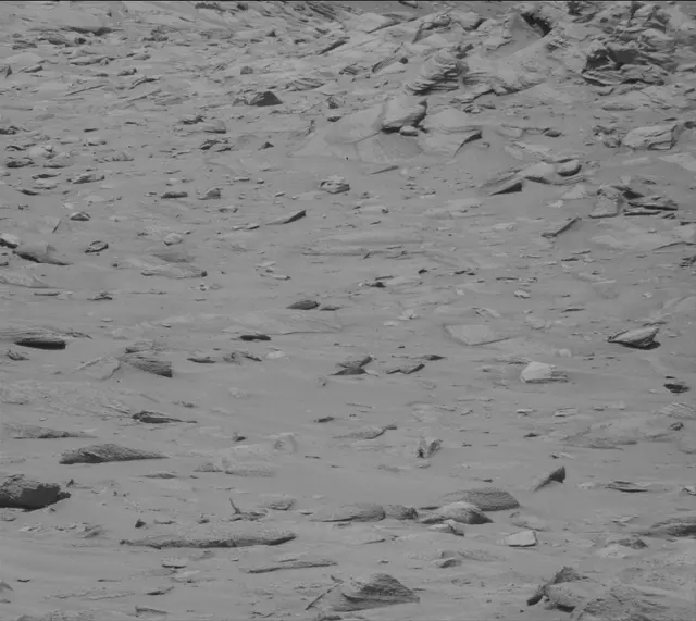 Sol 3855: Mast Camera (Mastcam)