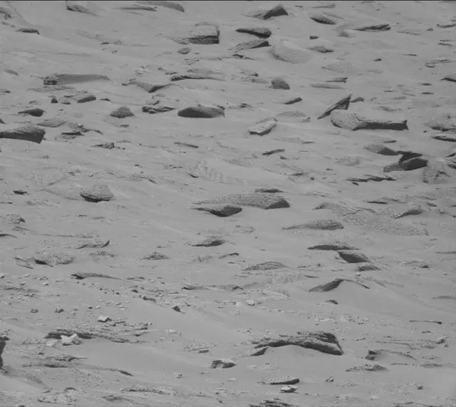 Sol 3855: Mast Camera (Mastcam)
