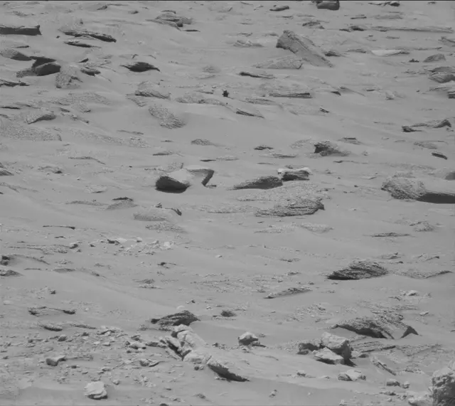 Sol 3855: Mast Camera (Mastcam)