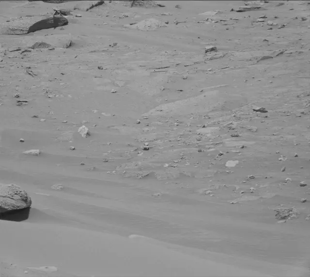 Sol 3855: Mast Camera (Mastcam)