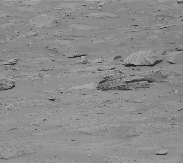 Sol 3855: Mast Camera (Mastcam)
