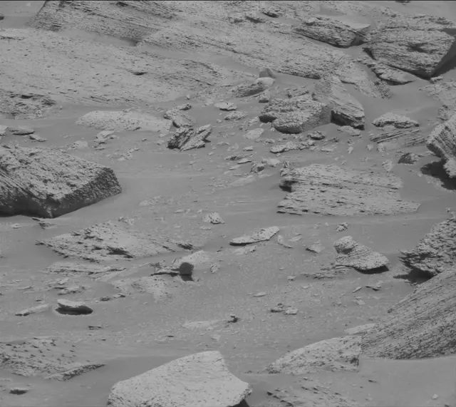 Sol 3855: Mast Camera (Mastcam)