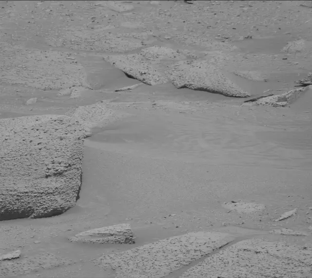 Sol 3855: Mast Camera (Mastcam)
