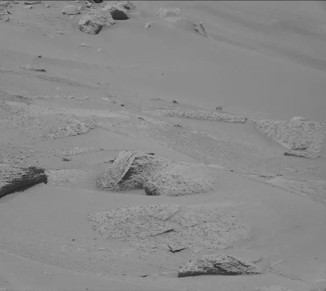 Sol 3855: Mast Camera (Mastcam)