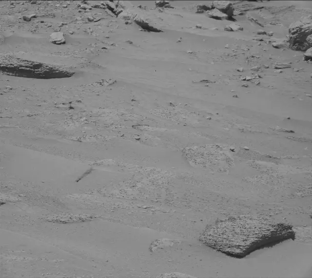 Sol 3855: Mast Camera (Mastcam)