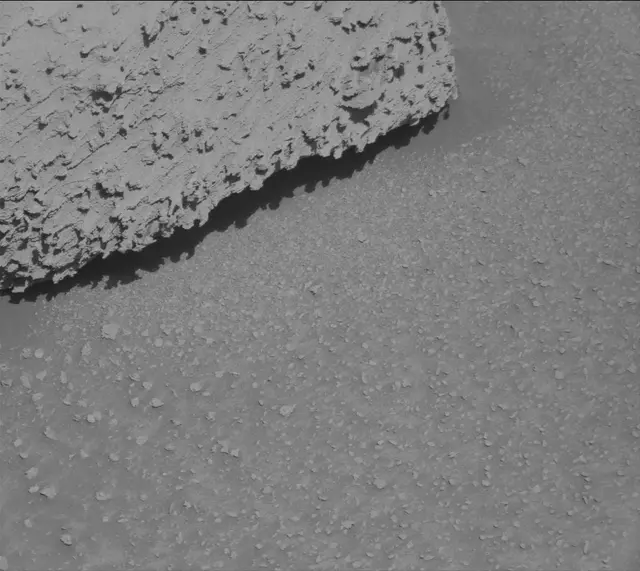 Sol 3855: Mast Camera (Mastcam)