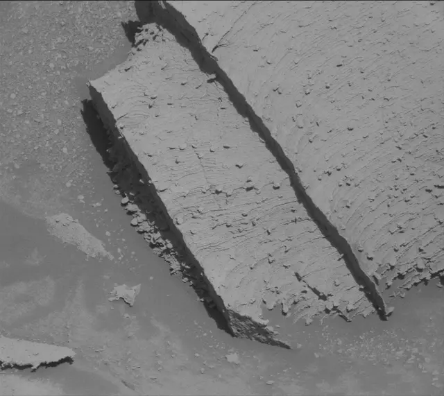 Sol 3855: Mast Camera (Mastcam)