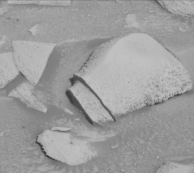 Sol 3856: Mast Camera (Mastcam)