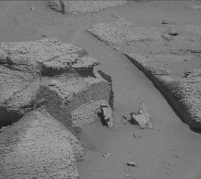 Sol 3856: Mast Camera (Mastcam)