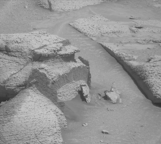 Sol 3856: Mast Camera (Mastcam)