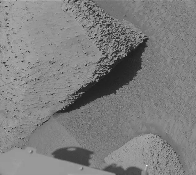 Sol 3857: Mast Camera (Mastcam)