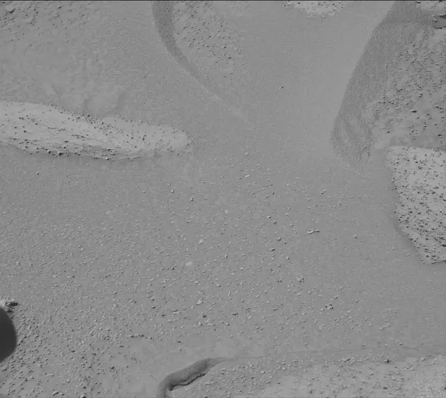 Sol 3857: Mast Camera (Mastcam)