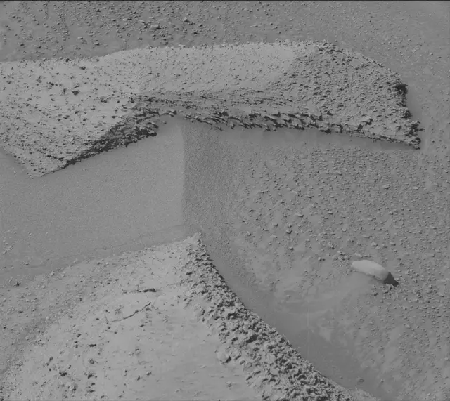 Sol 3857: Mast Camera (Mastcam)