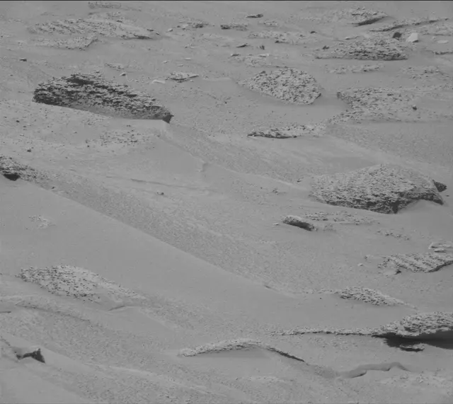Sol 3857: Mast Camera (Mastcam)