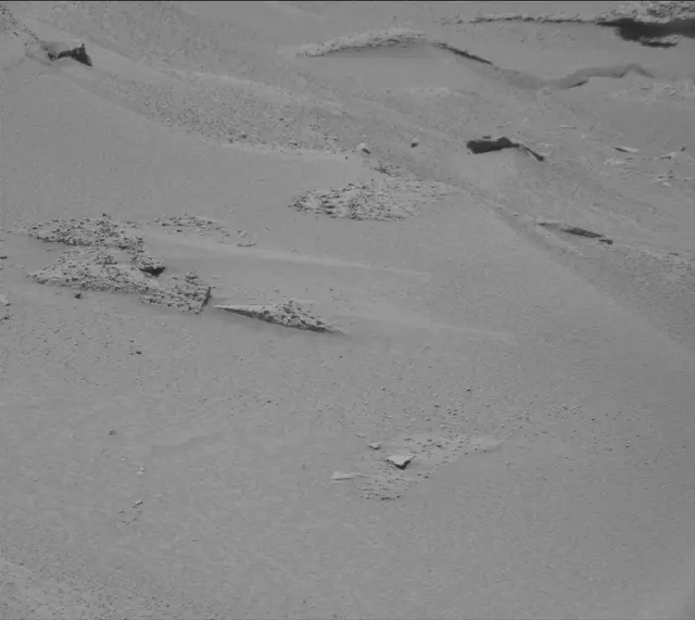 Sol 3857: Mast Camera (Mastcam)